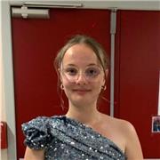 Etudiante qui donne des cours de Français